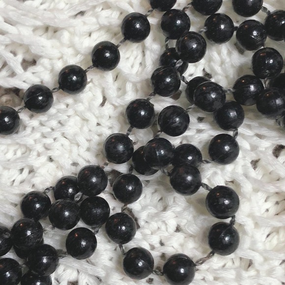 Vintage Costume Jewelry Black Beaded Plastic Long Necklace - Picture 5 of 6